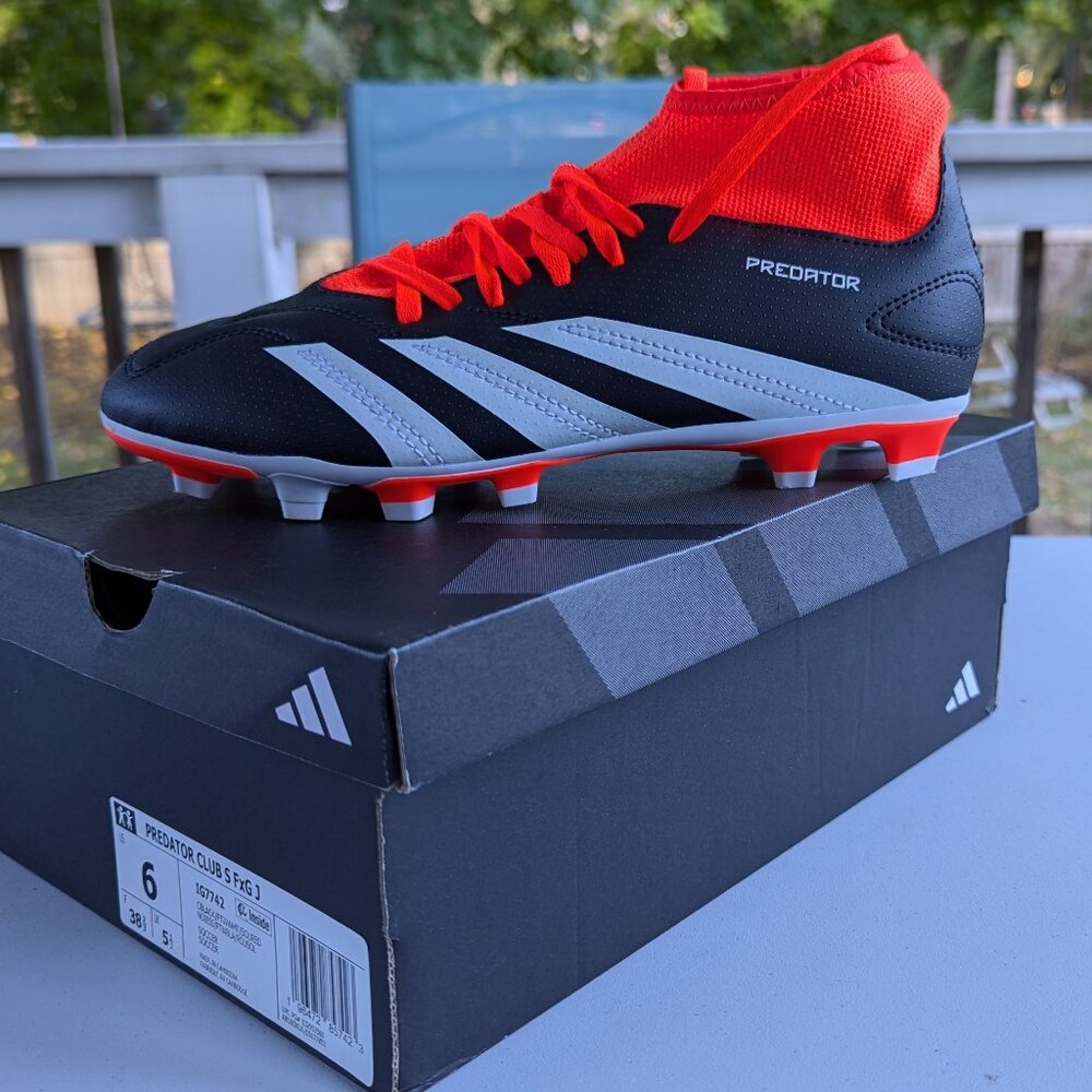 Adidas Predator Soccer cleats, size 6 - new